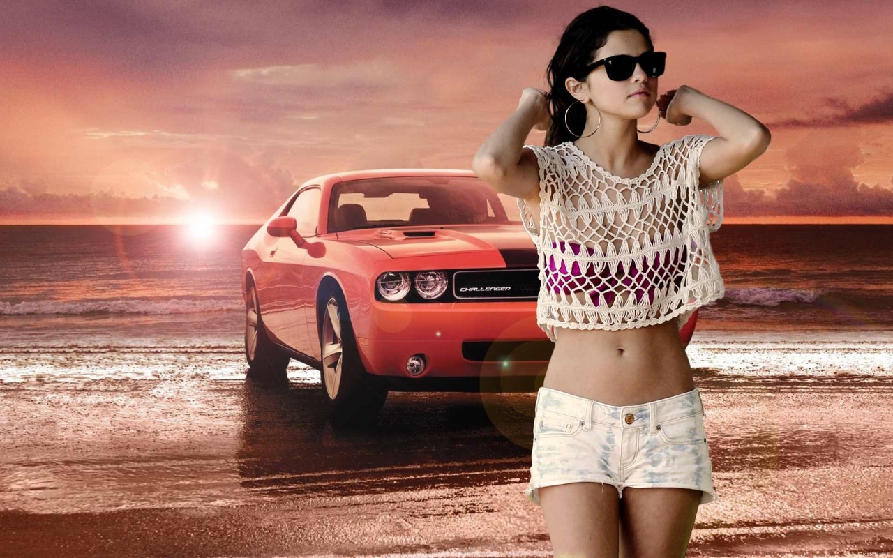 Selena Gomez Car Wallpaper Hd - HD Wallpaper 
