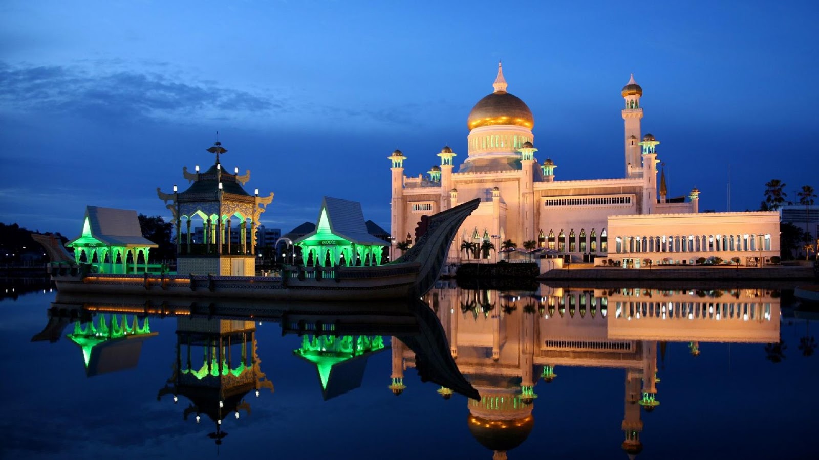 Fantastic Mosque Wallpaper - Sultan Omar Ali Saifuddin Mosque - HD Wallpaper 