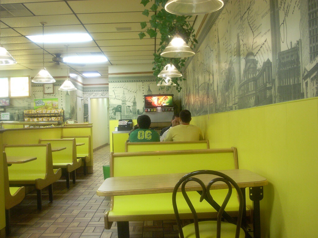 Old School Subway Restaurant - HD Wallpaper 