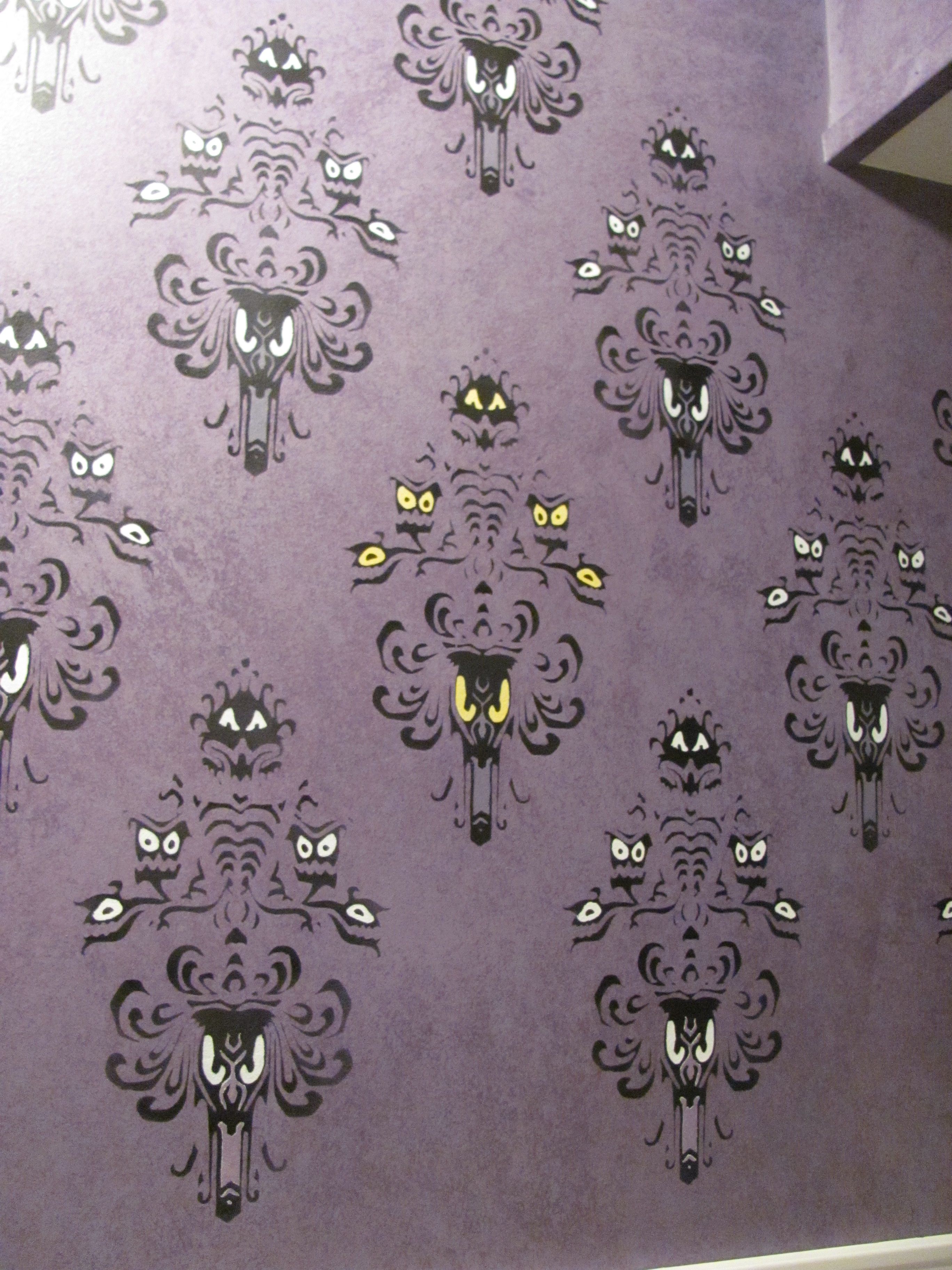 Haunted Mansion Wallpaper Stencil - HD Wallpaper 