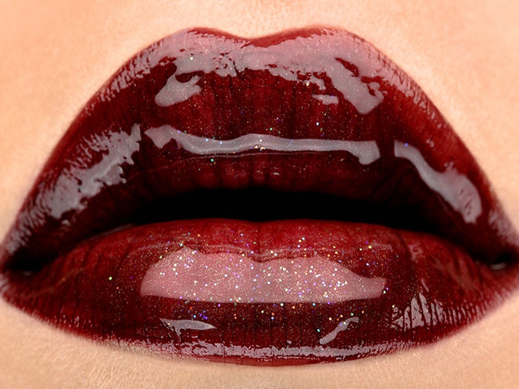 Red Shining Sexy Lips - Glossy Blood Red Lipstick - HD Wallpaper 
