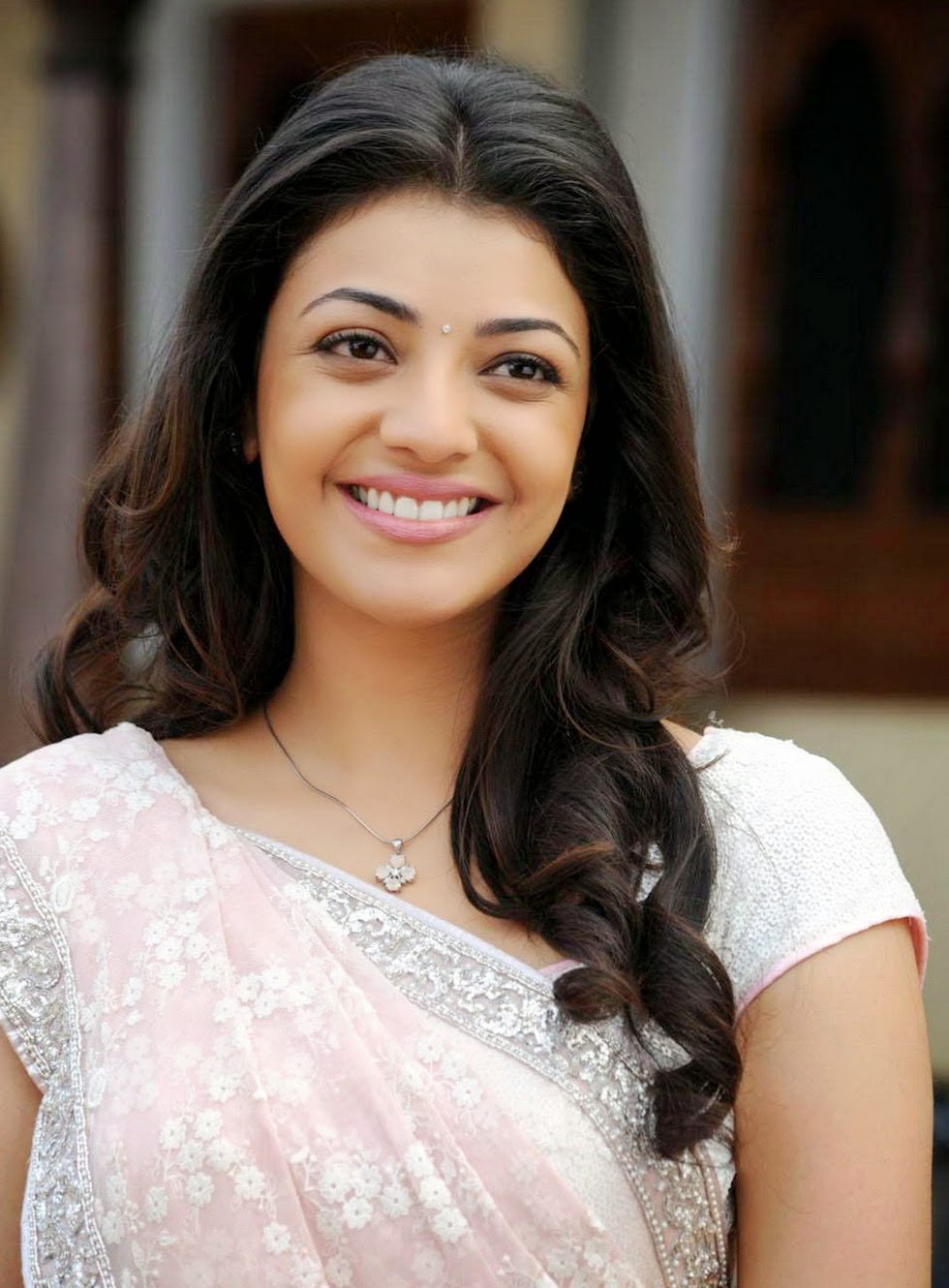 Kajal Agarwal Images Download - HD Wallpaper 