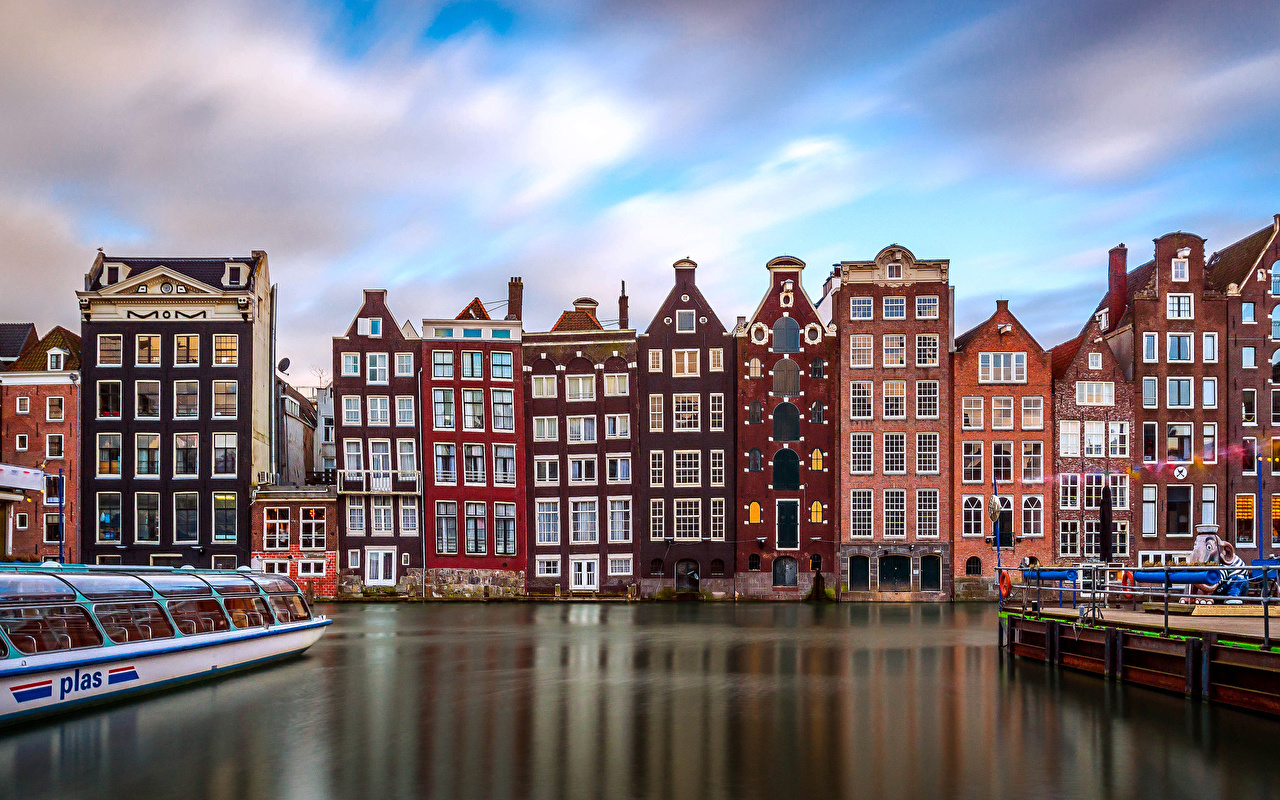 Amsterdam Famous Buildings - HD Wallpaper 
