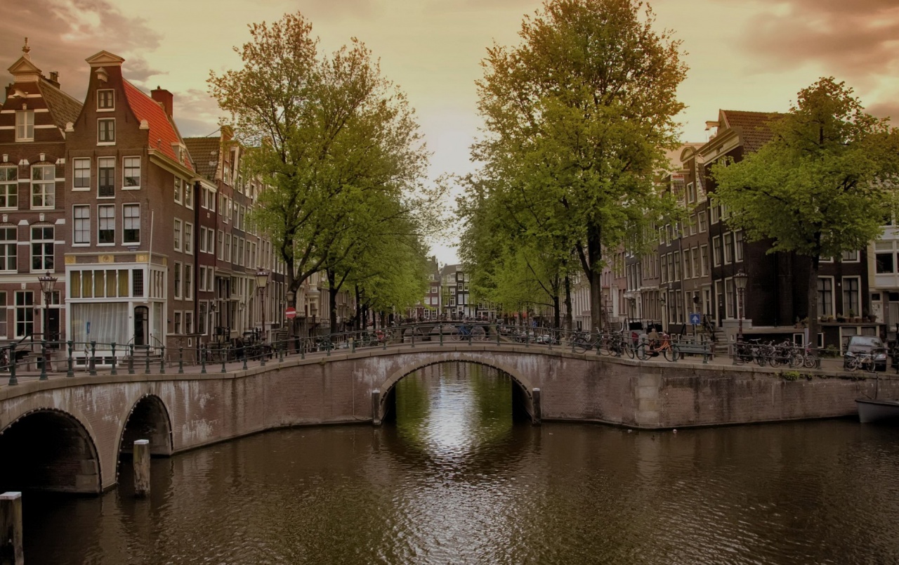 Canal Bridge Amsterdam Wallpapers - HD Wallpaper 
