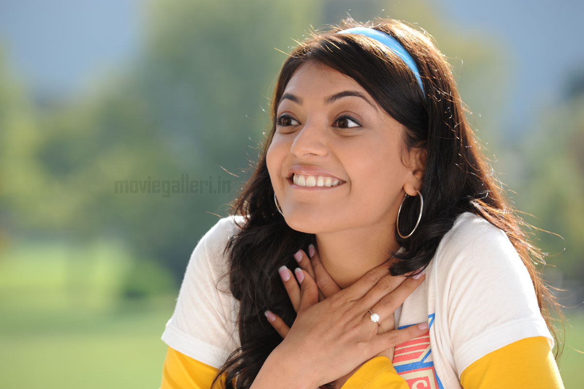 Picture Suggestion For Kajal Agarwal Wallpapers Images - Kajal Agarwal New - HD Wallpaper 