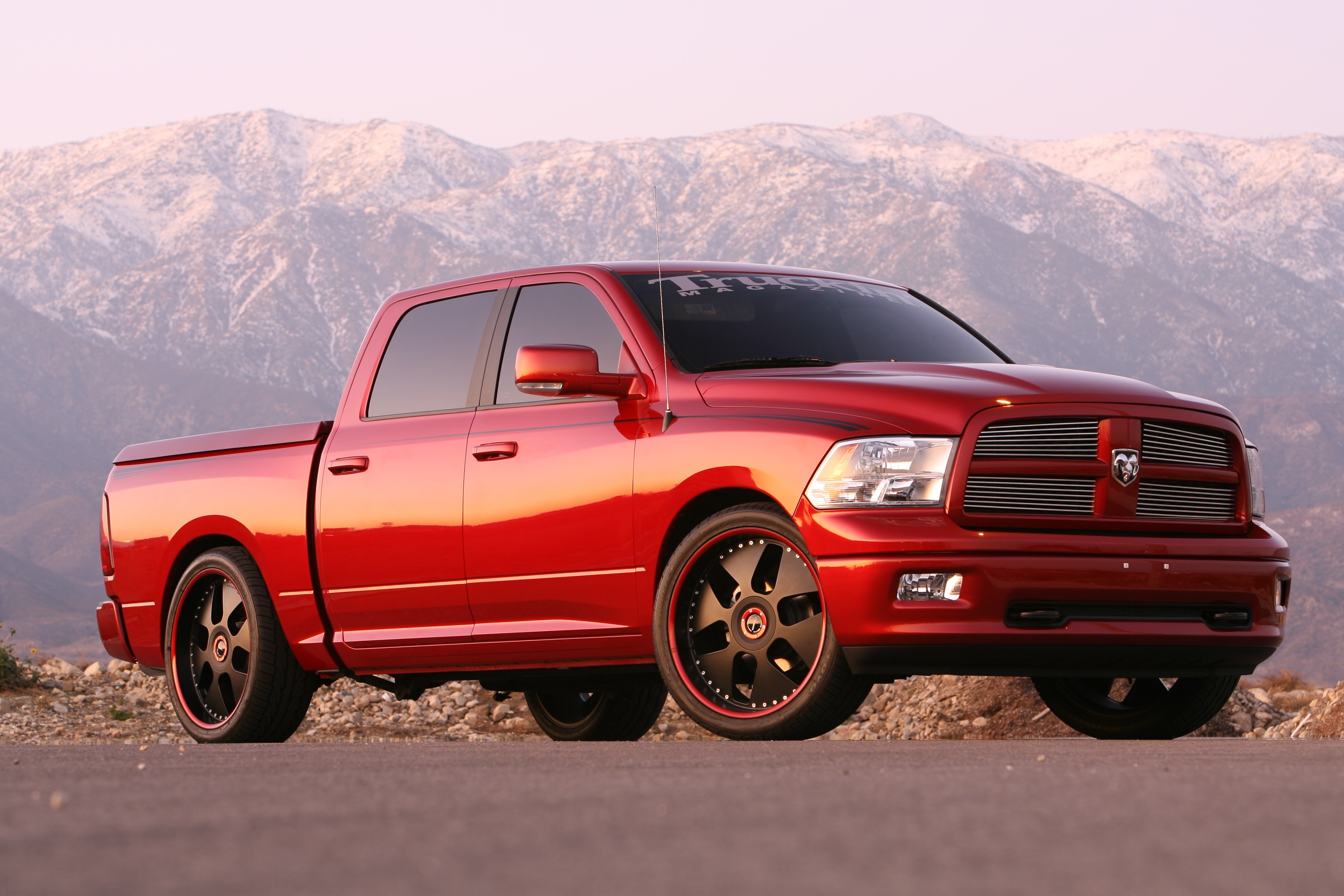 Dodge Ram Laramie - HD Wallpaper 