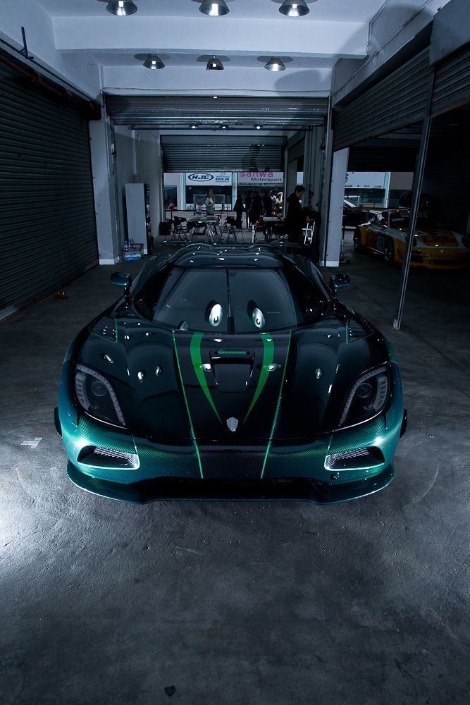 Koenigsegg - HD Wallpaper 