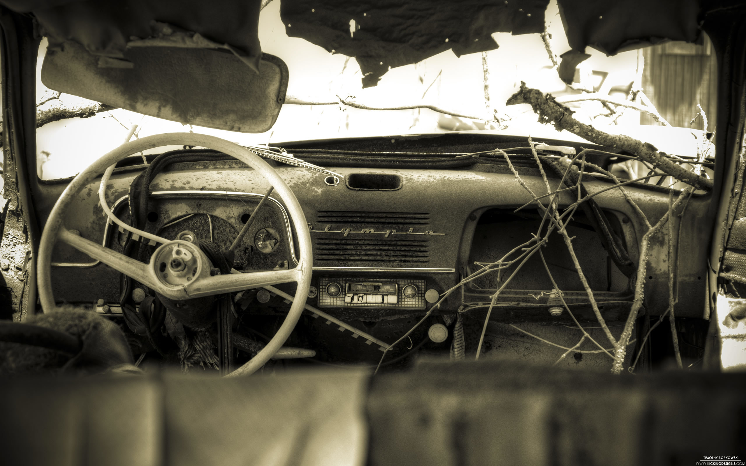 Old Rusty Car Wallpaper Wide Iphone Old Car Rusty Muscle - Old Car Wallpaper 4k - HD Wallpaper 