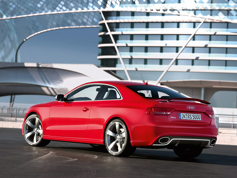 2011 Audi Rs5 V8 2 Door Coupe Gambar Wallpaper Mobil - Audi Rs5 Rs 2011 - HD Wallpaper 