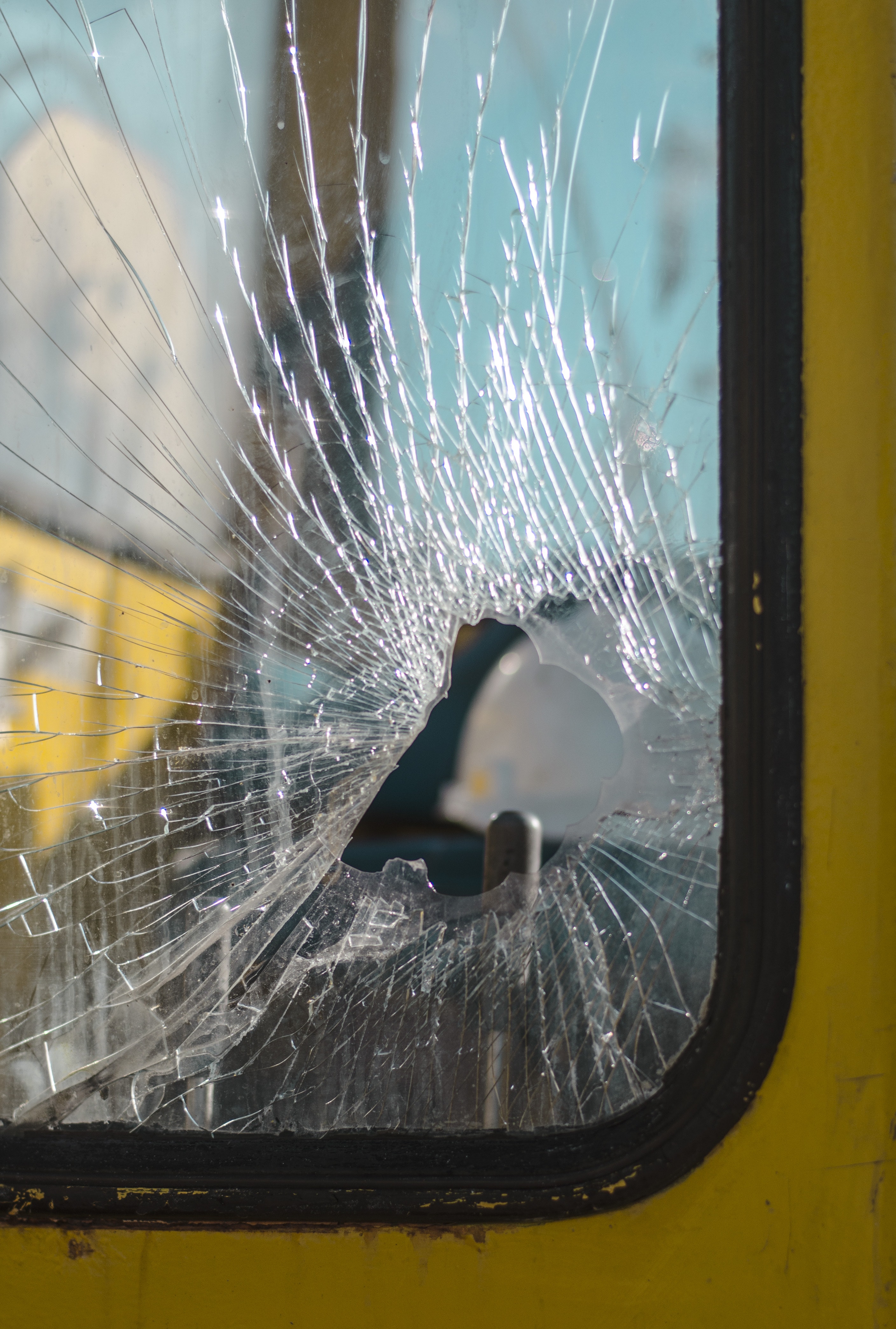 Windshield - HD Wallpaper 