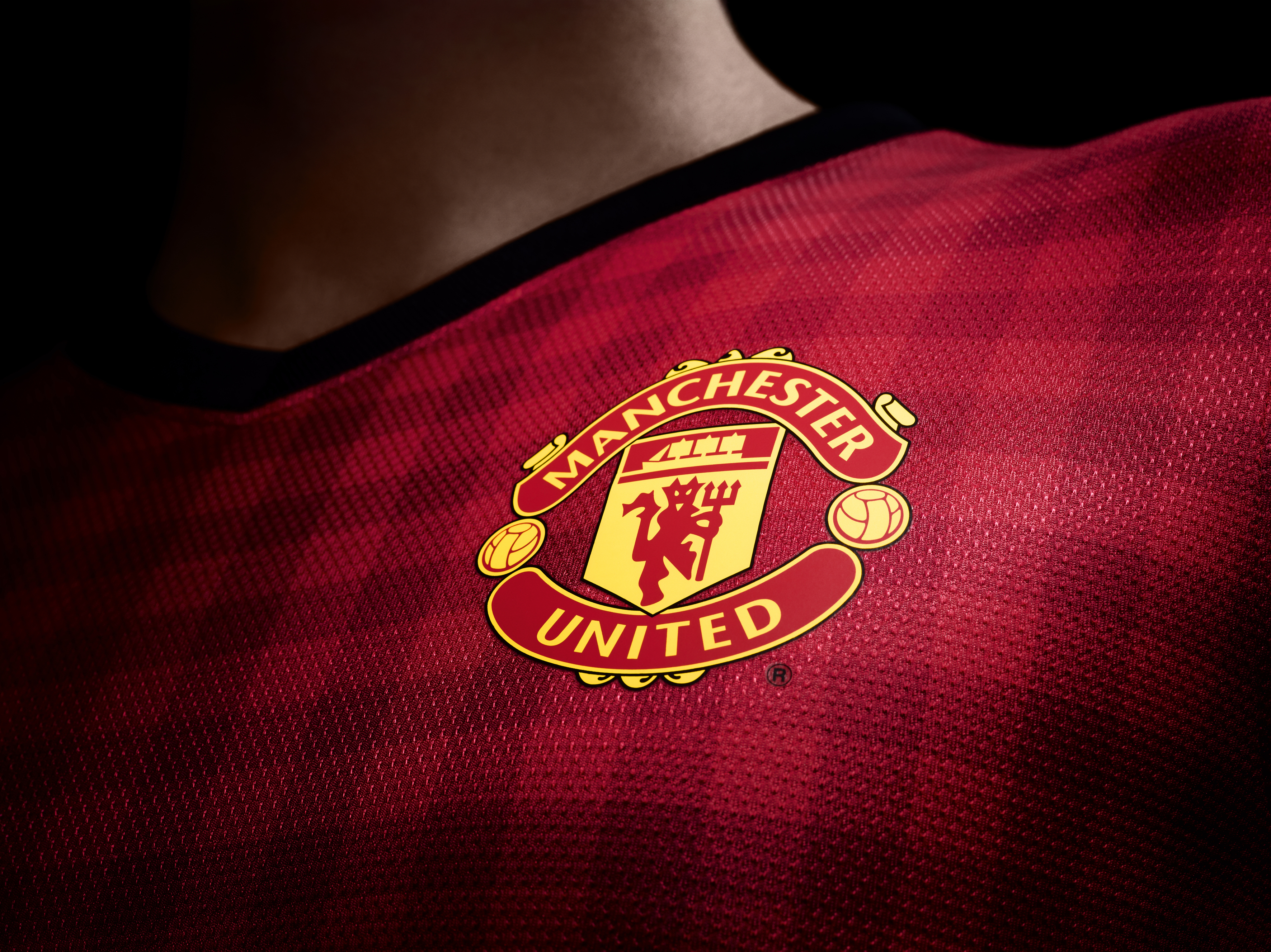 Manchester United Badge Wallpaper Hd - HD Wallpaper 