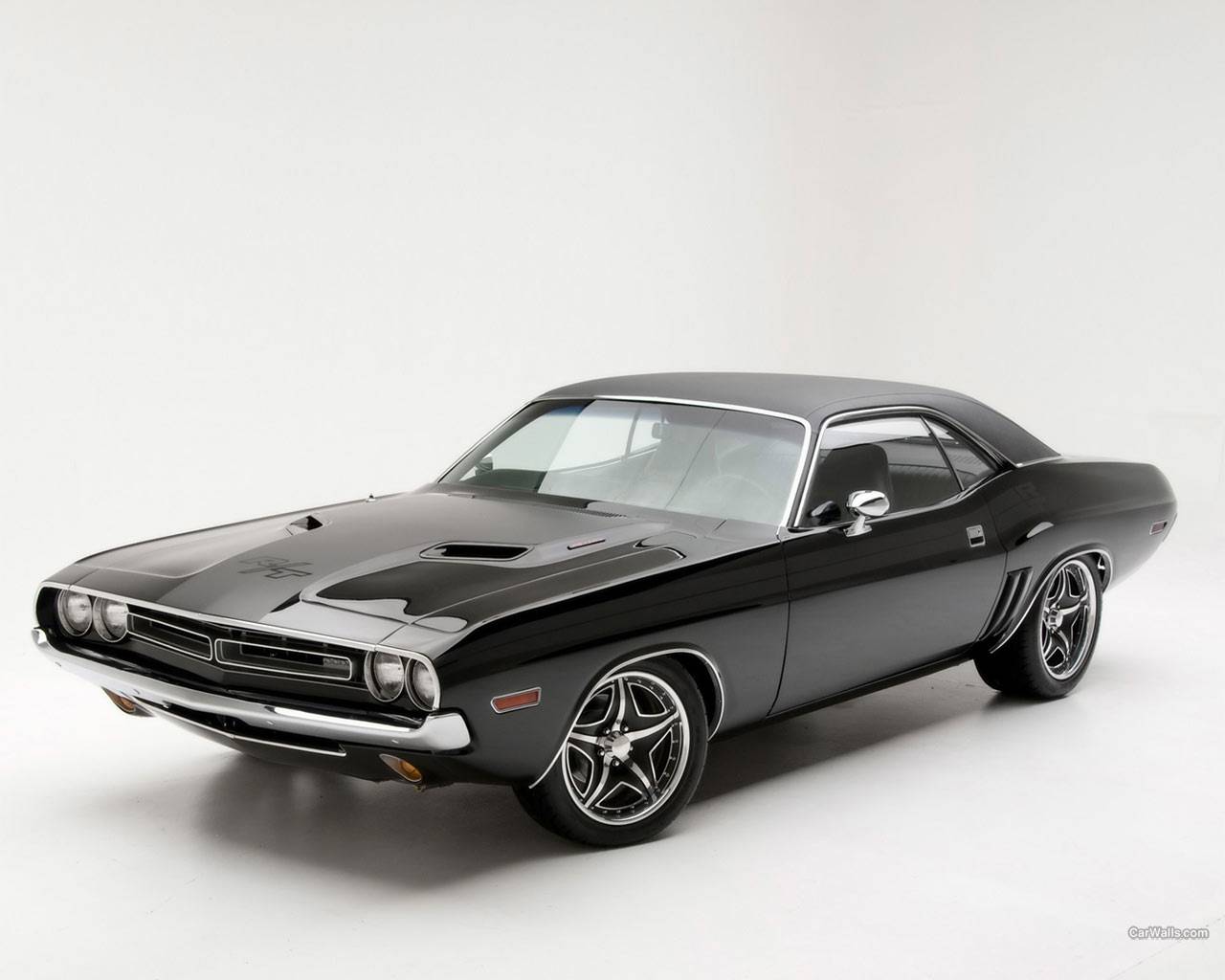 Black Classic Car Wallpapers 2 Cool Hd Wallpaper - Dodge Challenger Rt 1960 - HD Wallpaper 