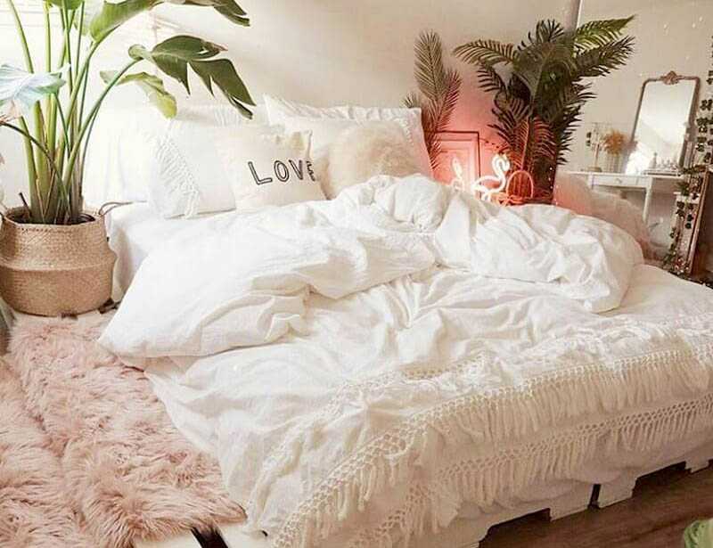 Bagaimana Cara Membuat Suasana Kamar Tidur Anda Lebih - Bedroom Design Bohemian Plant - HD Wallpaper 