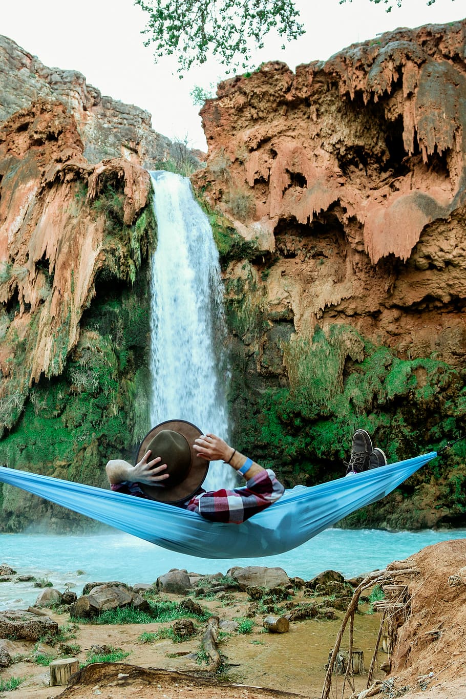 Laying By A Waterfall - HD Wallpaper 