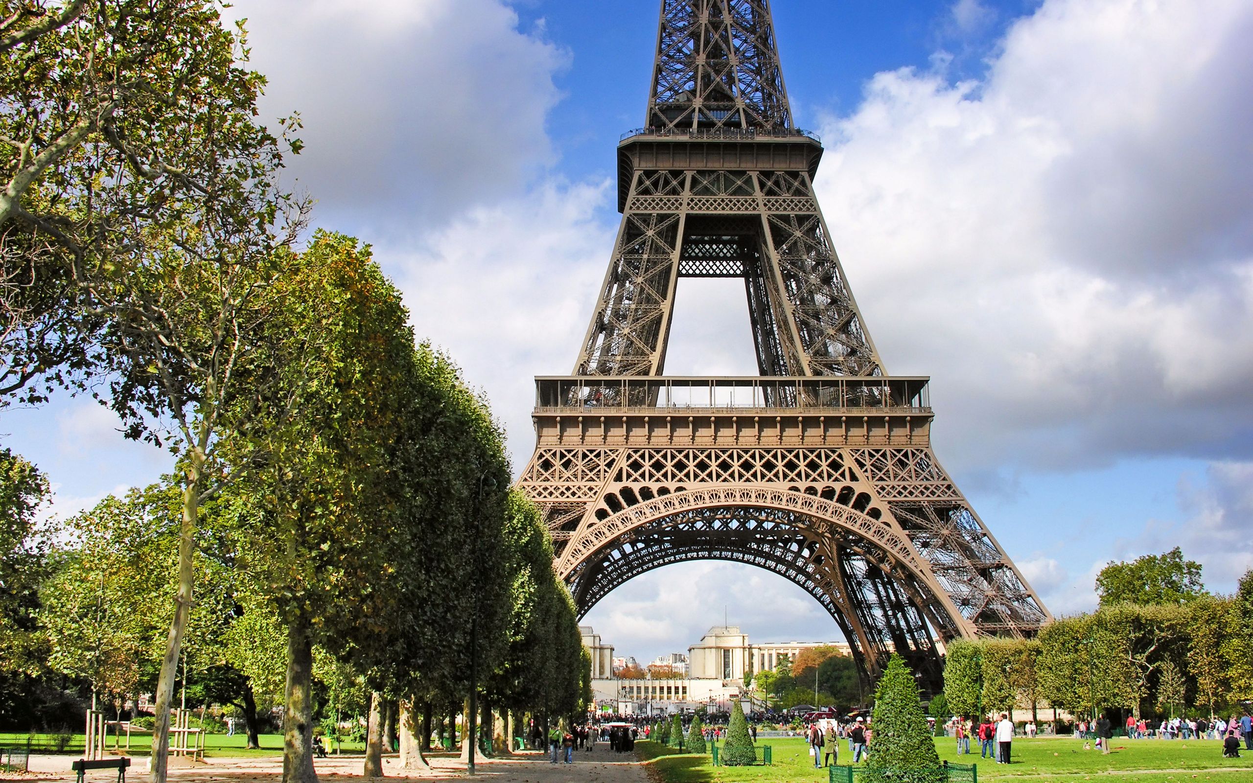 Eiffel Tower - HD Wallpaper 