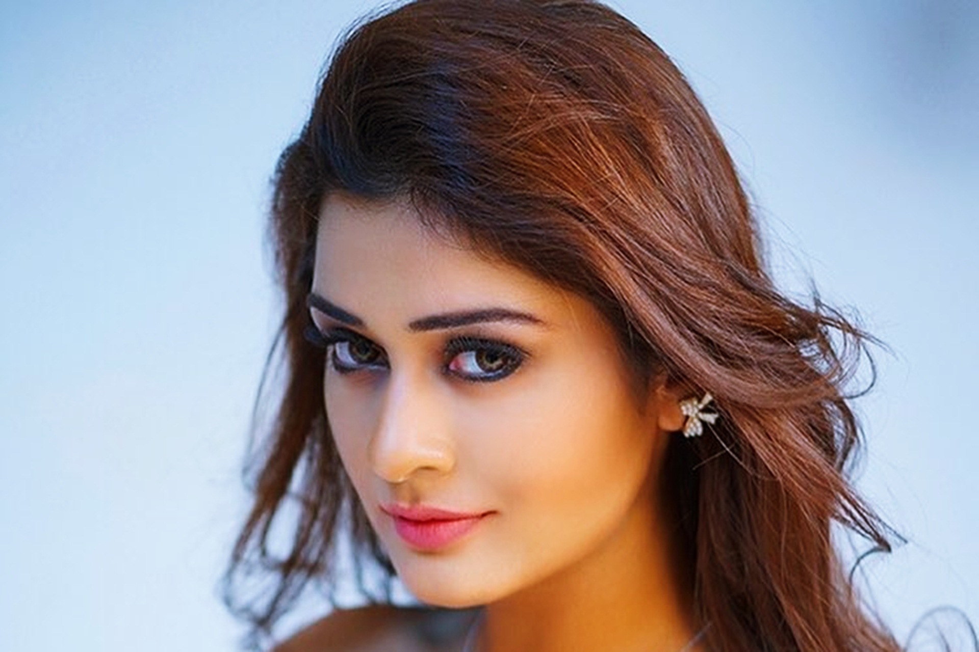 Payal Rajput - HD Wallpaper 