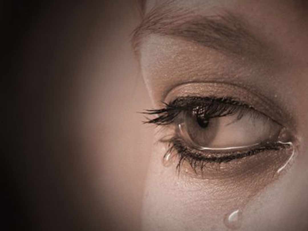 Tears In My Eyes - 1080x810 Wallpaper 