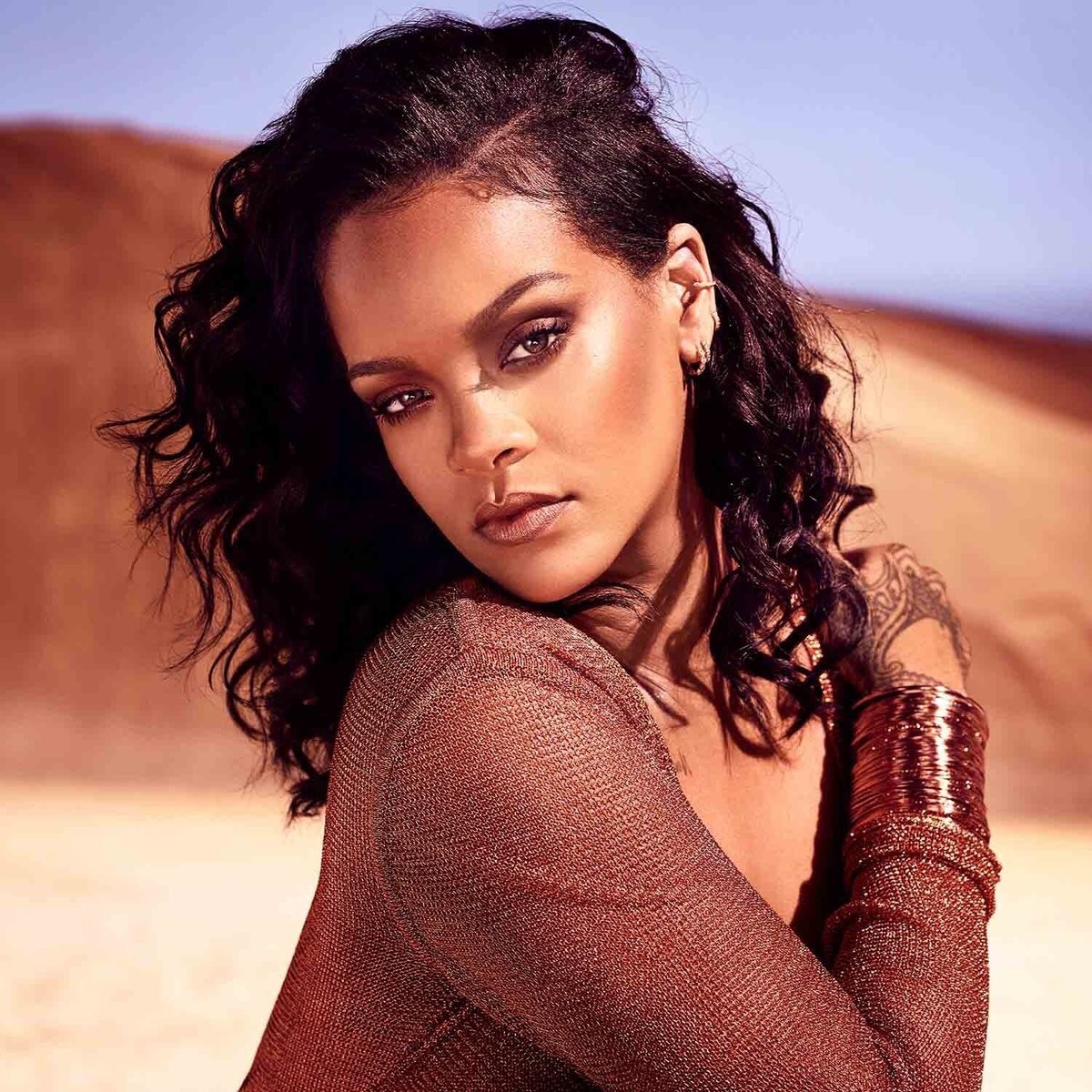 Rihanna Wallpaper - Rihanna 2019 - HD Wallpaper 