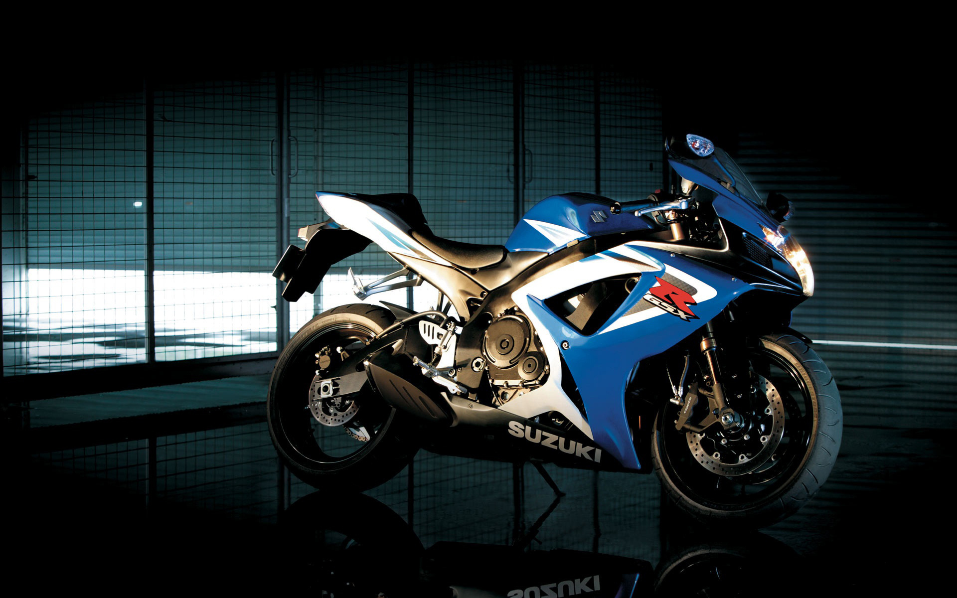 Suzuki Gsxr 750 K7 - HD Wallpaper 