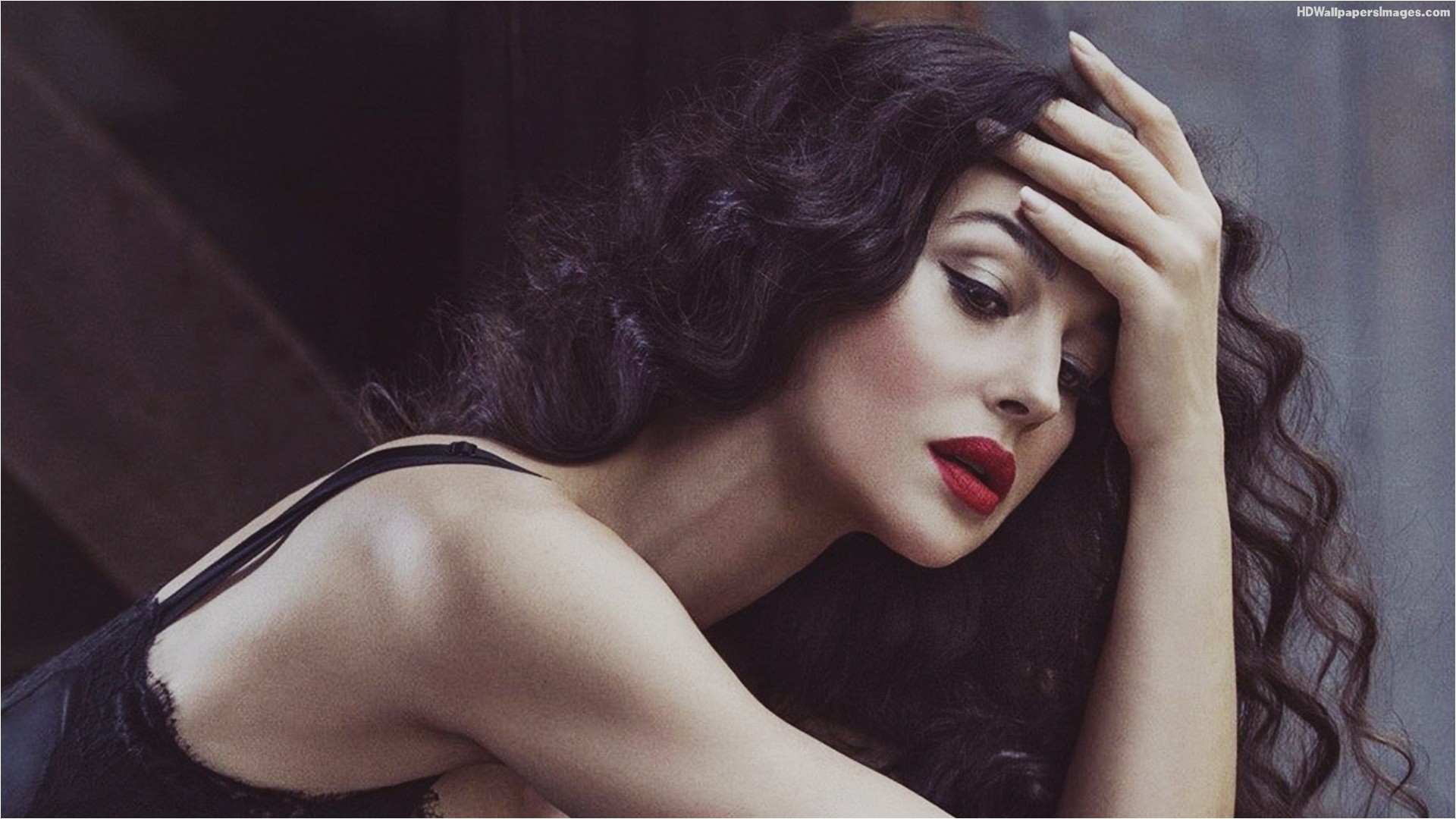 Monica Bellucci Wallpapers Hd 
 Data-src /w/full/f/5/b/545402 - Monica Bellucci - HD Wallpaper 