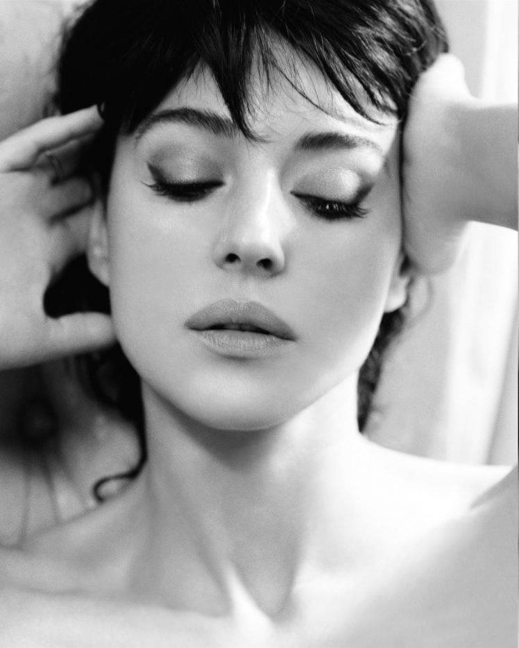 Monica Bellucci - HD Wallpaper 
