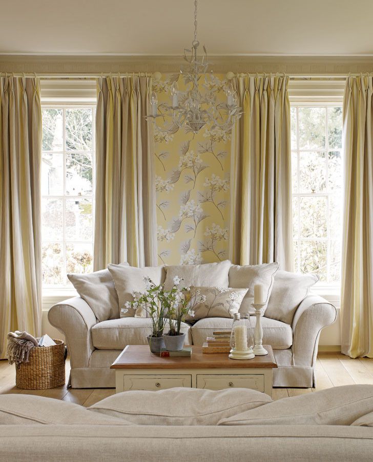 Wallpaper And Curtain Sets
 Wallpaper And Curtain Sets - Laura Ashley Camomile Hydrangea - HD Wallpaper 