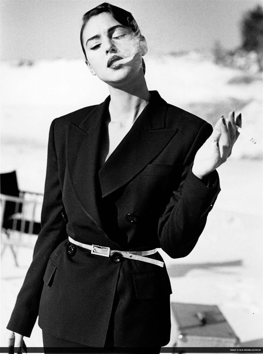 Pic - Monica Bellucci Black And White - HD Wallpaper 