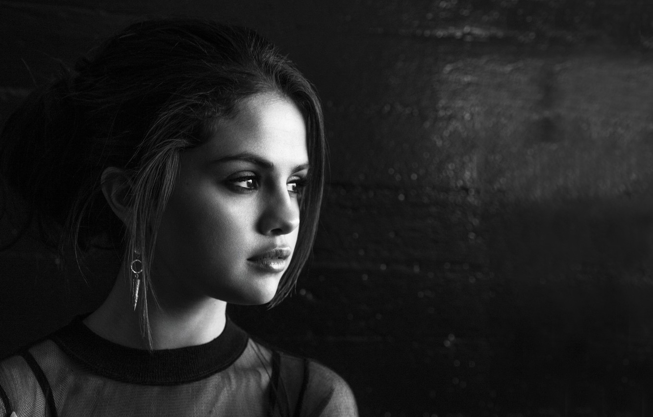 Photo Wallpaper Portrait, Black And White, Celebrity, - Selena Gomez Black And White - HD Wallpaper 