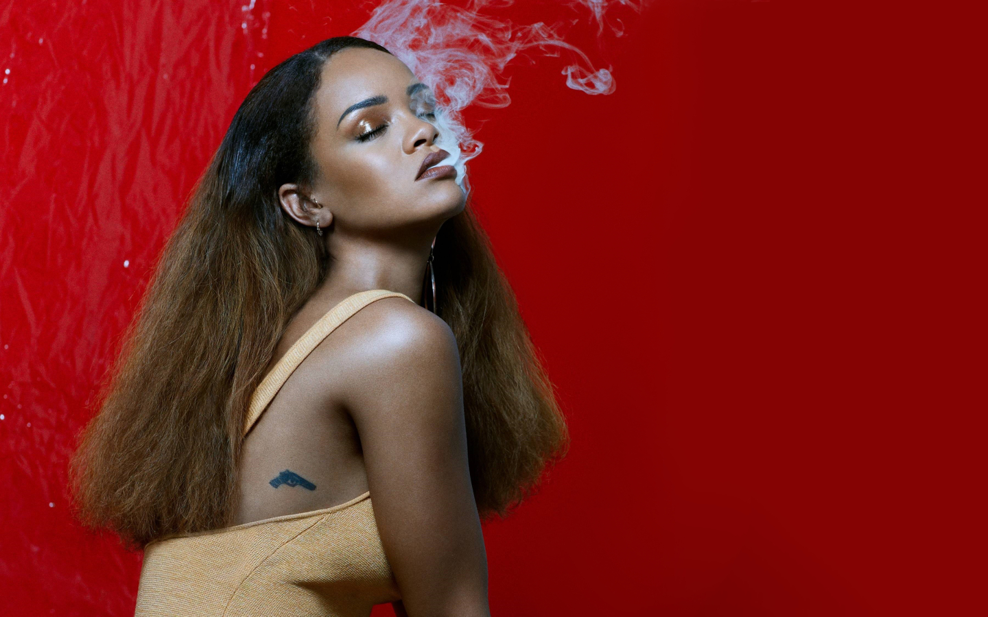 Rihanna For The Fader Magazine - Rihanna Smoking Weed Photoshoot - HD Wallpaper 