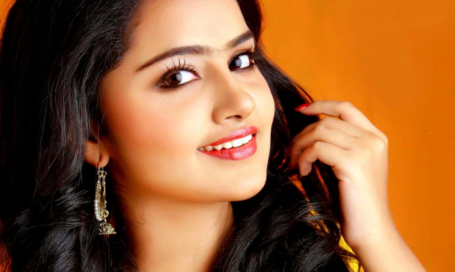 Tamil Actress Wallpapers Wallpaper Cave - Anupama Parameswaran - HD Wallpaper 