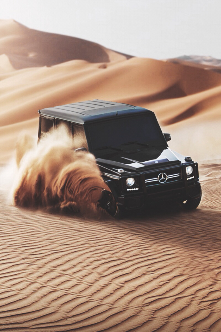 Mercedes Benz Gclass Sand Black Jeep Car Wallpaper - Mercedes G Class In Desert - HD Wallpaper 