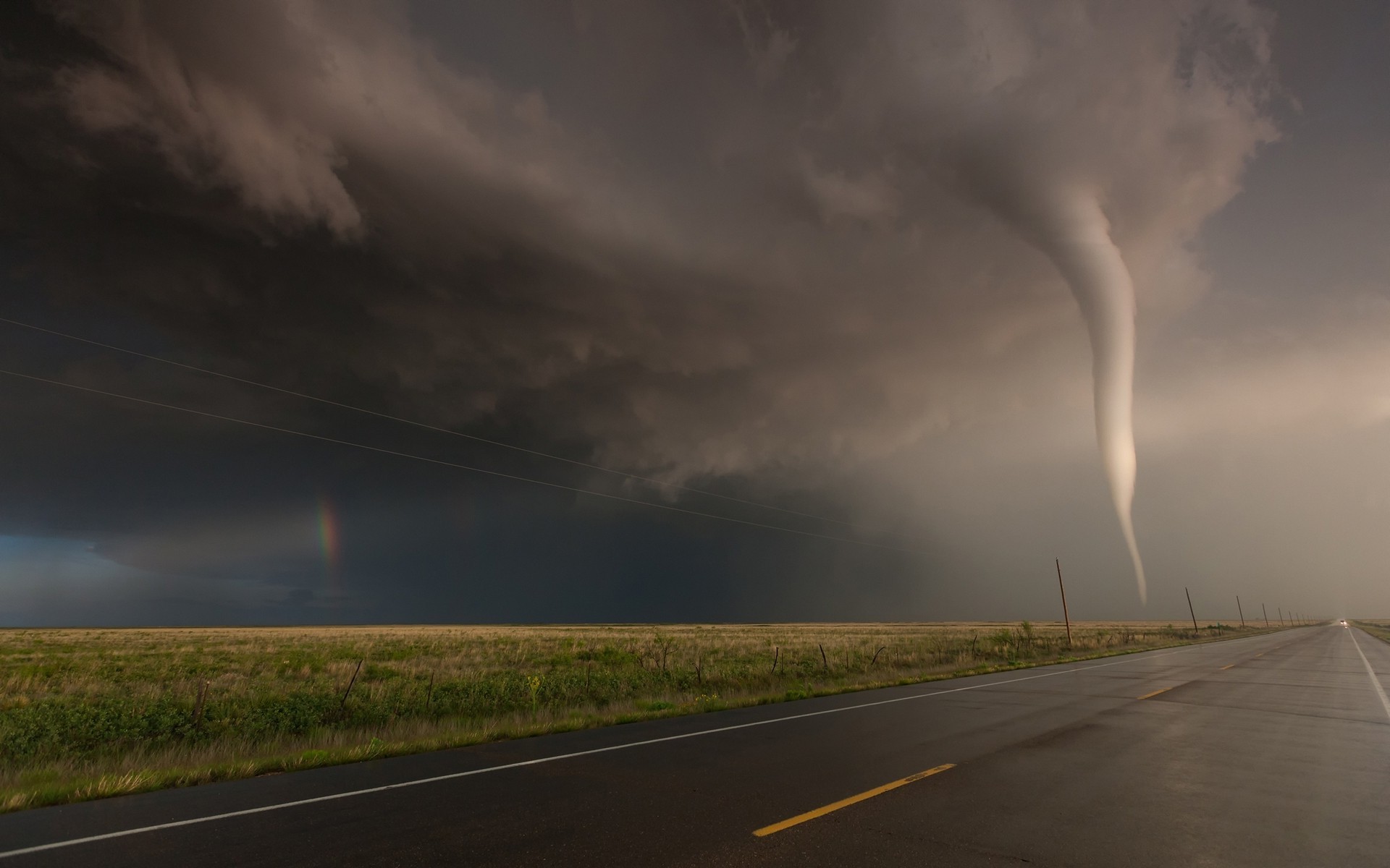 1920x1200, 
 Data Id 235955 
 Data Src /walls/full/1/d/b/235955 - Tornado Wallpaper Desktop - HD Wallpaper 