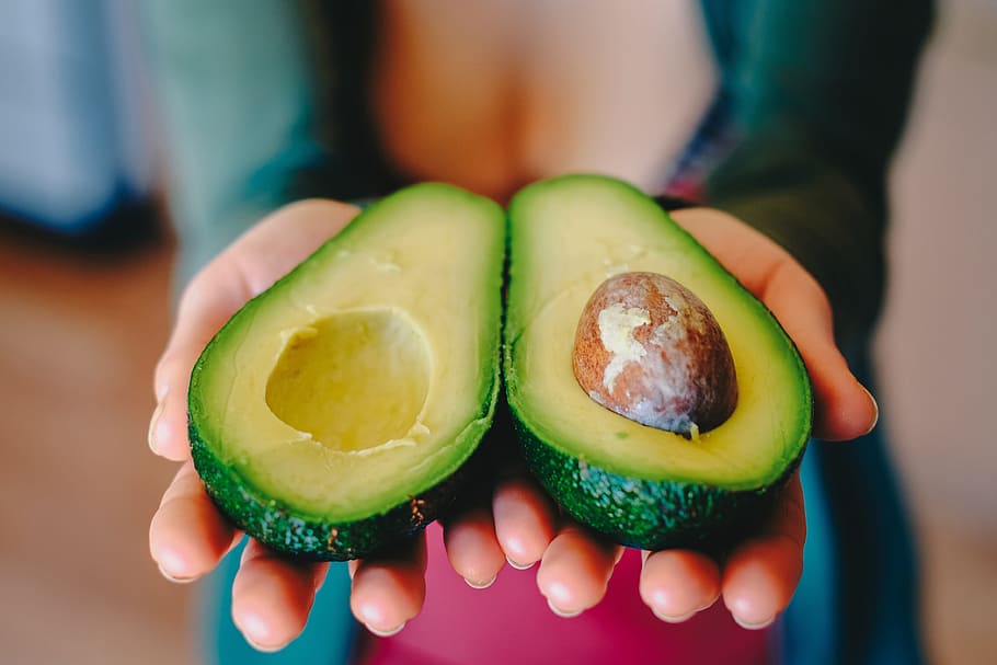 Halves Of Avocado, Food/drink, Diet, Fruit, Healthy, - People Eating Avocados - HD Wallpaper 