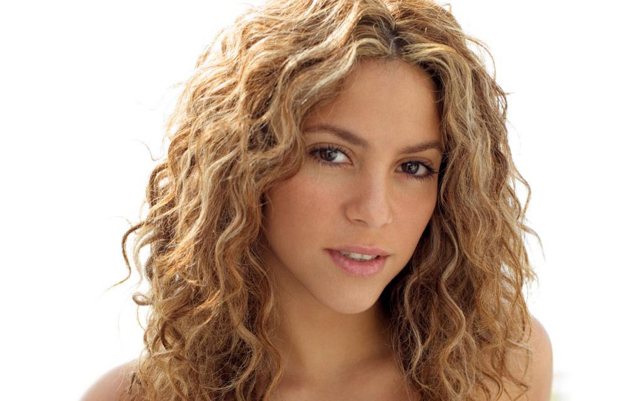 Natural Curly Medium Length Hair - HD Wallpaper 