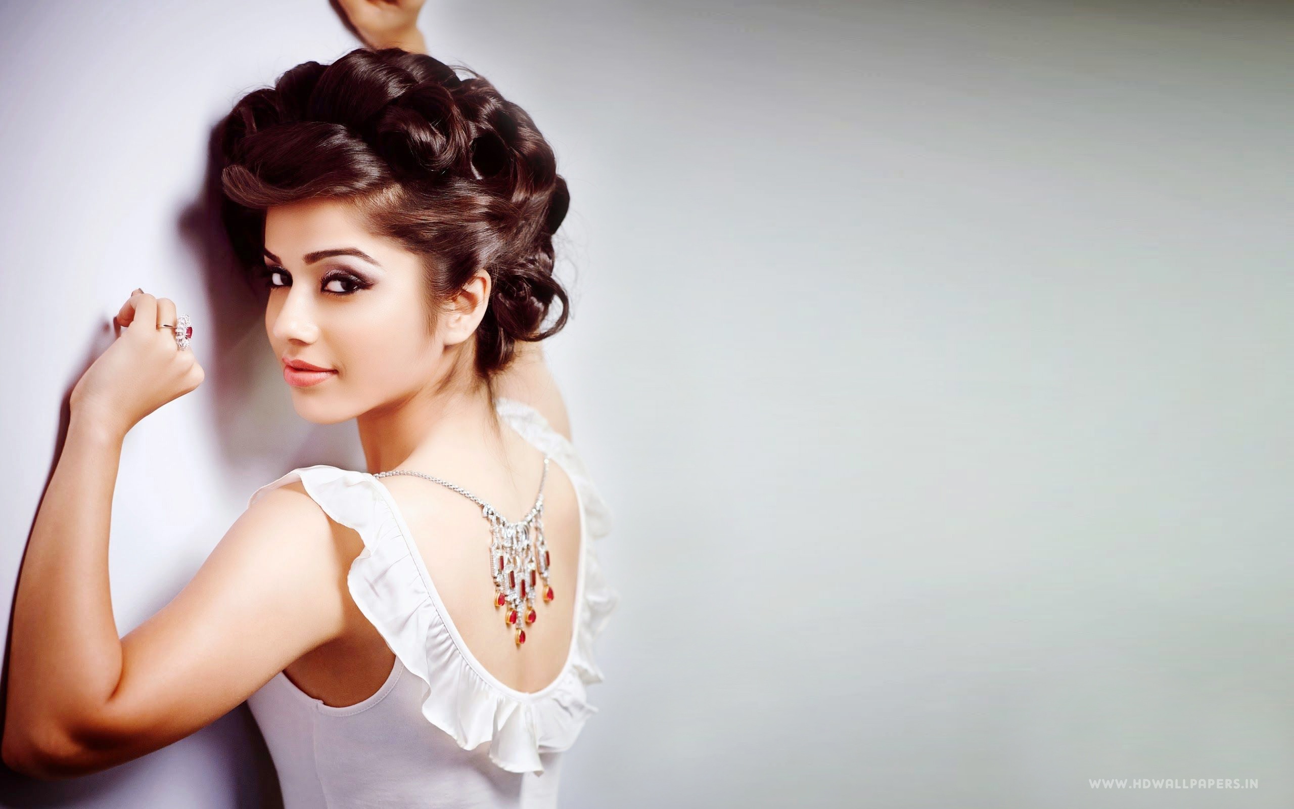 Aparnaa Bajpai Tamil Actress Hd Wallpapers - Stylish Hd Wallpaper For Girl Mobile - HD Wallpaper 