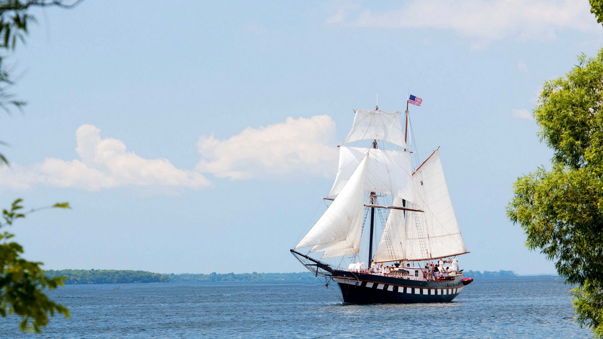 Ship In The Ocean - HD Wallpaper 