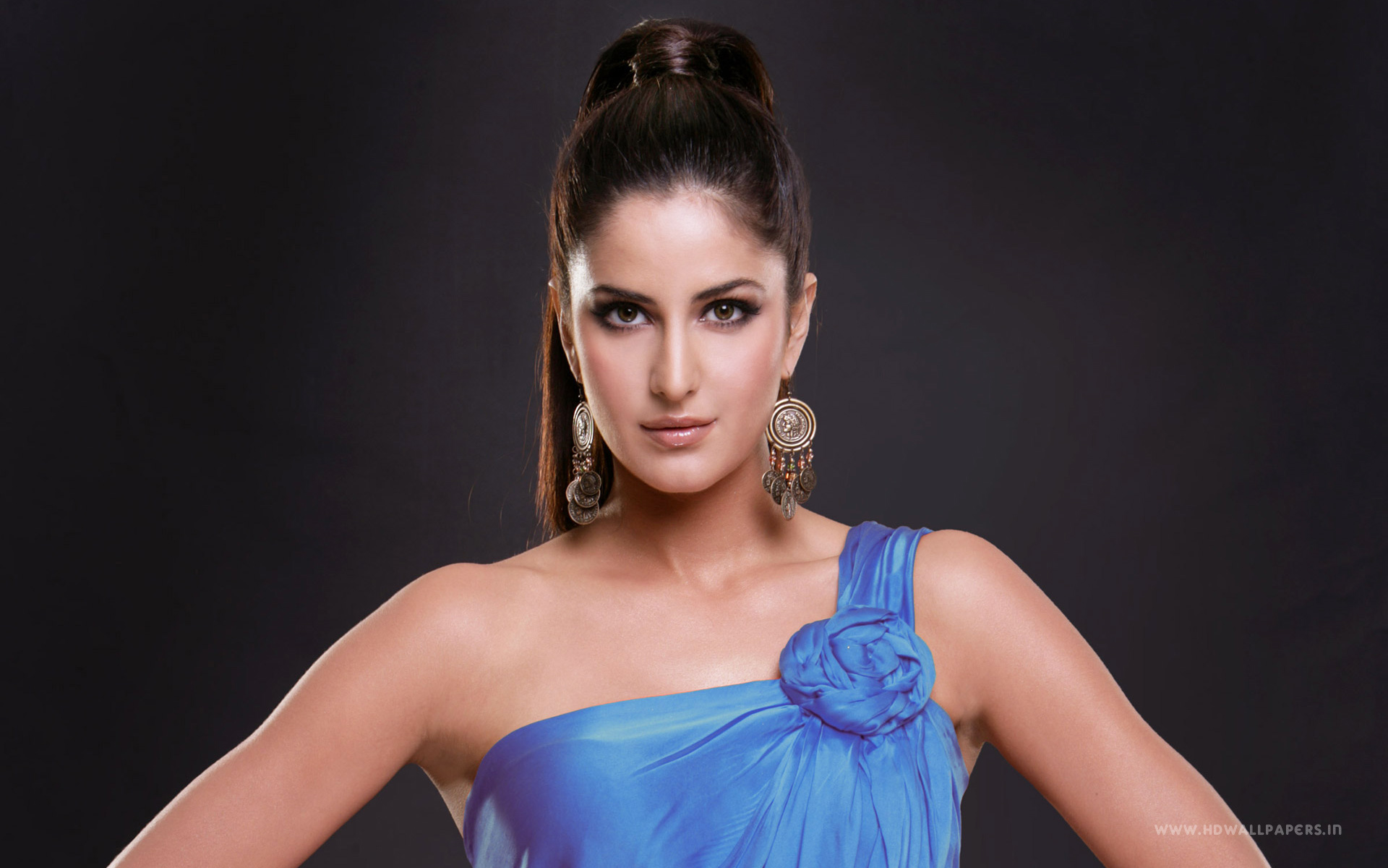 Katrina Kaif - HD Wallpaper 