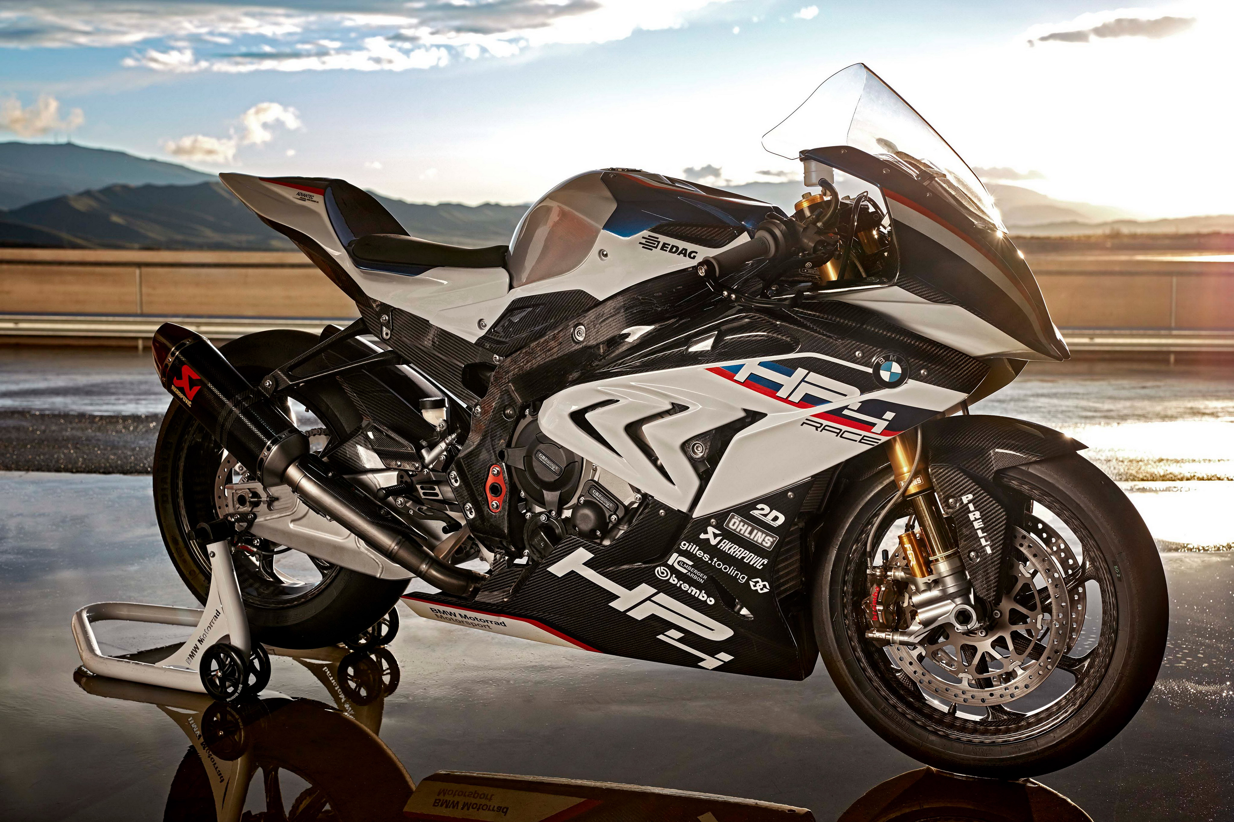 Bmw Hp4 2017 - HD Wallpaper 