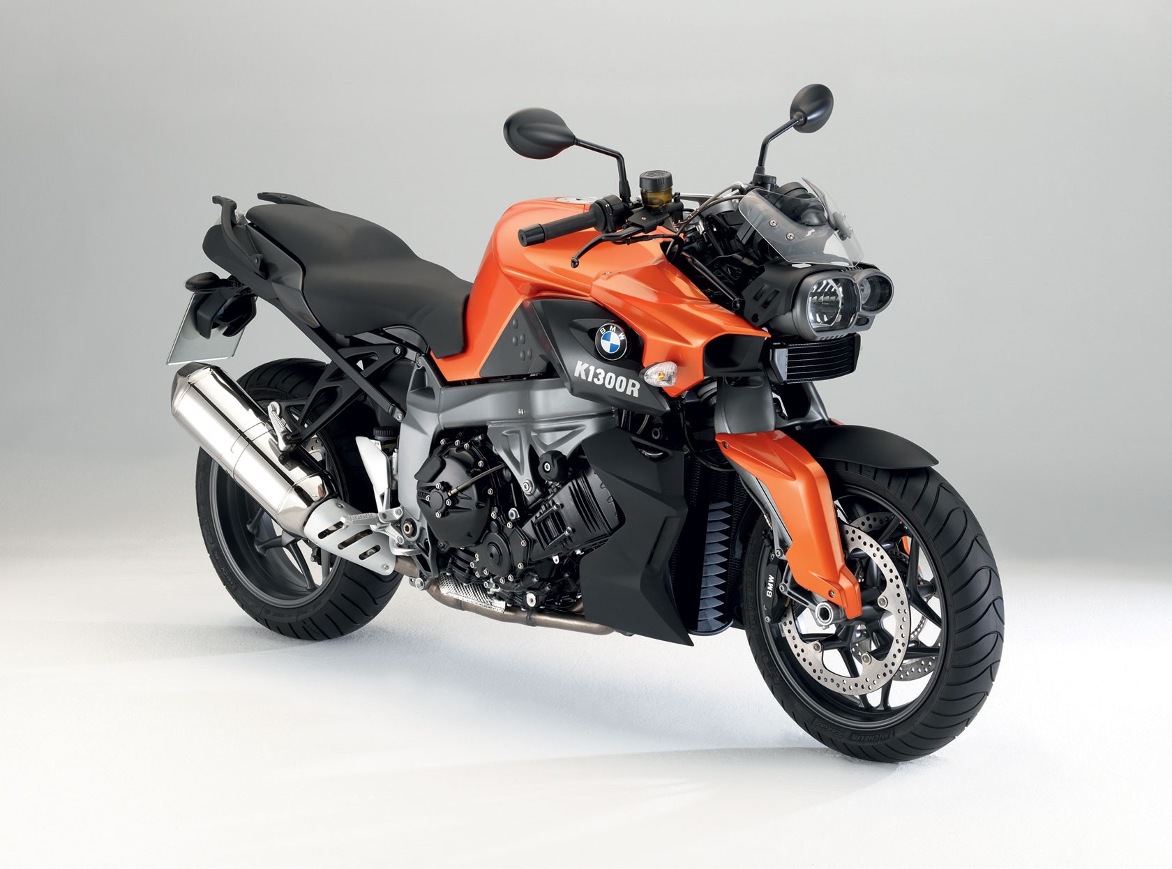 Beautiful Dhoom 3 Bmw K 1300 R Bikes Hd Desktop Wallpapers - Bmw K 1300 R 2009 - 1680x1246 Wallpaper Beautiful Dhoom 3 Bmw K 1300 R Bikes Hd Desktop Wallpapers - Bmw K 1300 R 2009 - 1680x1246 Wallpaper