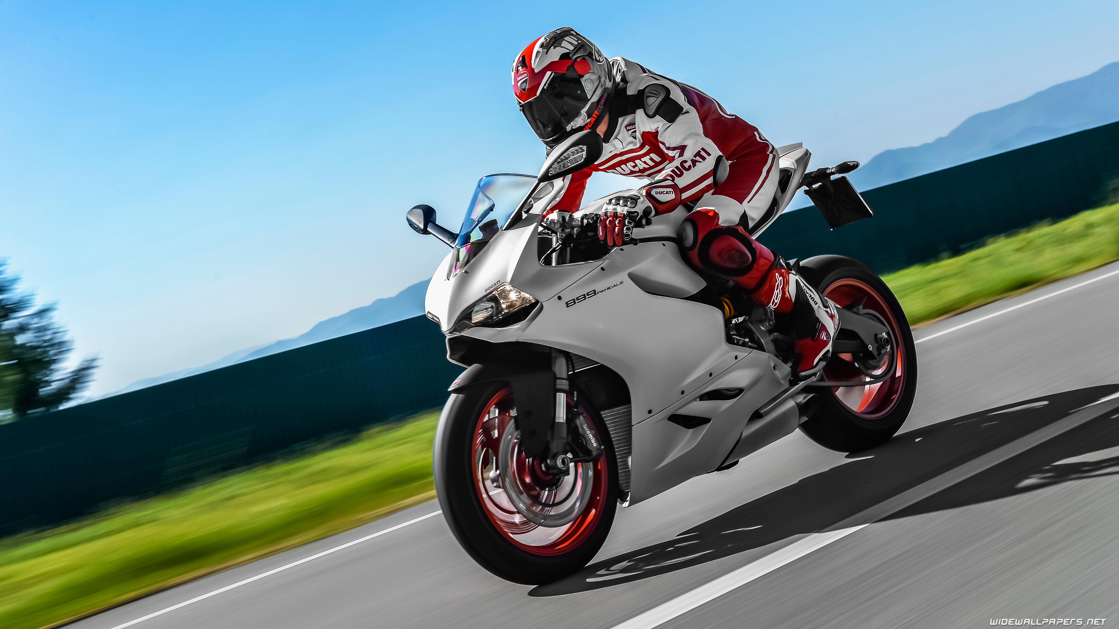 Ducati Bikes Wallpapers 4k - HD Wallpaper 