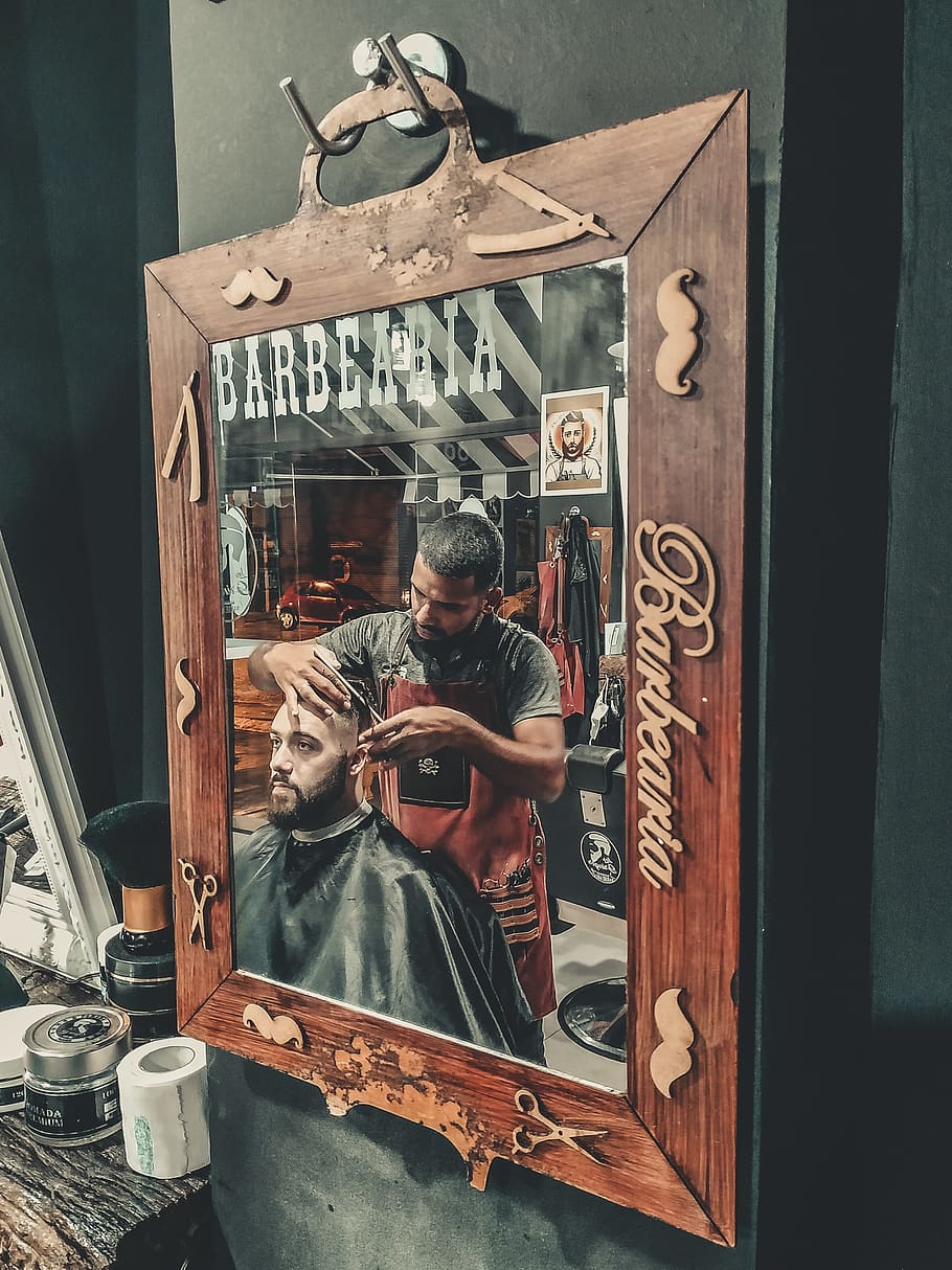 Reflection Of Men On Mirror, Barber, Barbershop, People, - Barber Shop Wallpaper 4k - HD Wallpaper 
