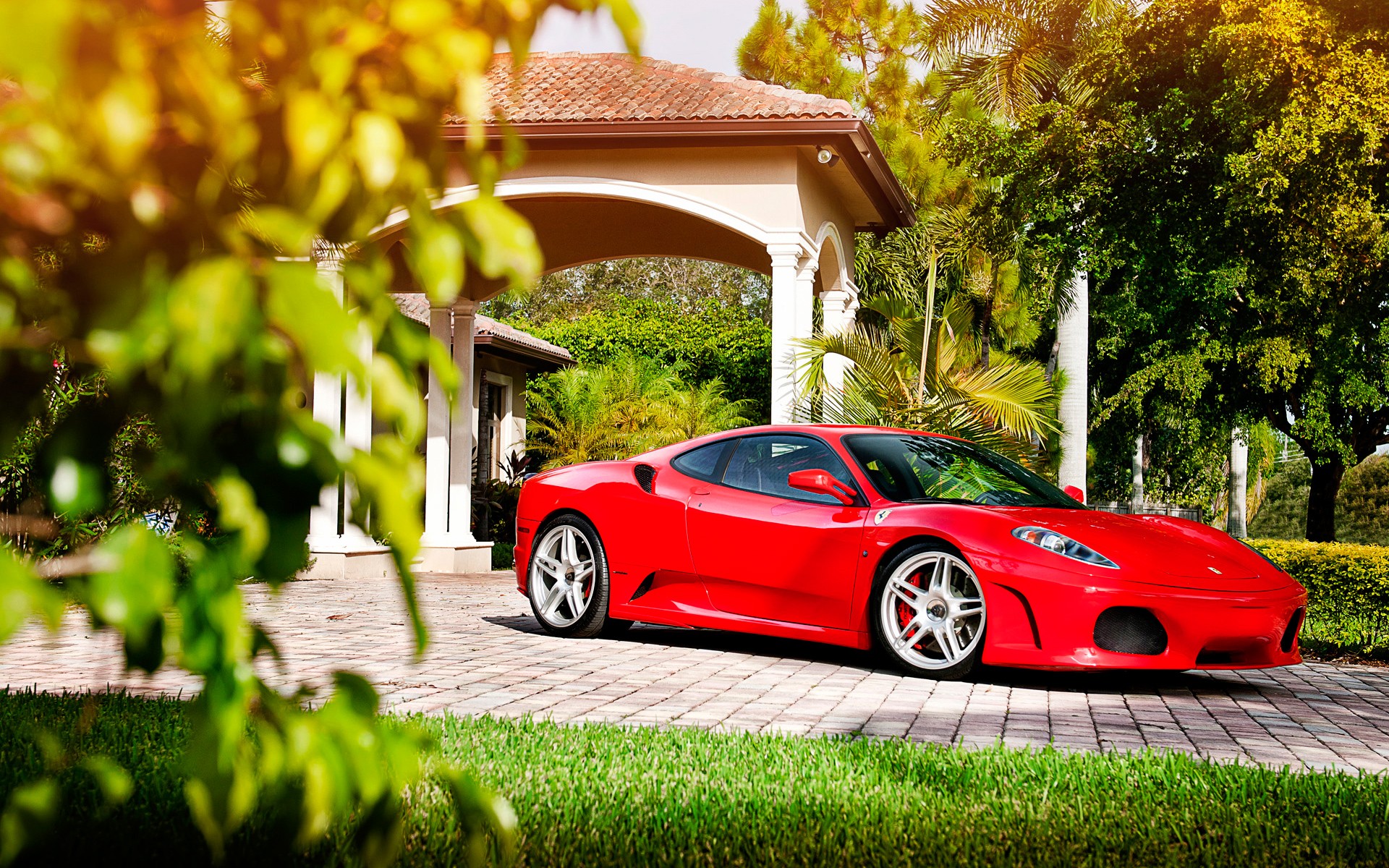 Ferrari Car Wallpaper For Desktop - HD Wallpaper 