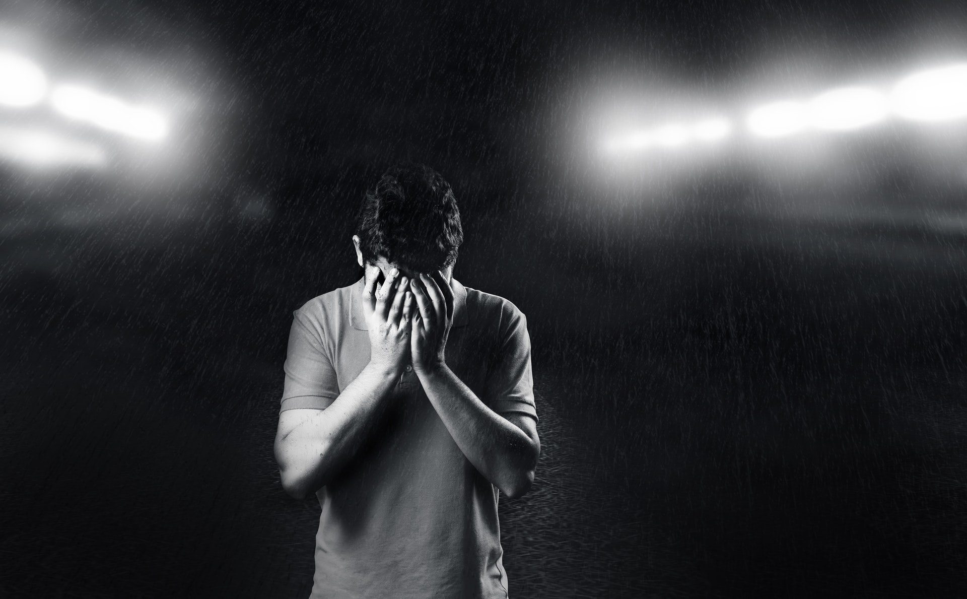 Really Sad Boy Crying In Raining Wallpaper - Men Crying Black And White -  1920x1189 Wallpaper 