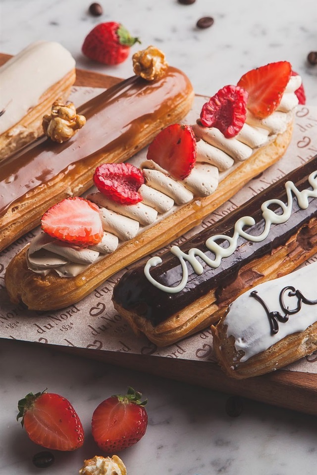 Eclairs Background Wallpapers Hd - HD Wallpaper 