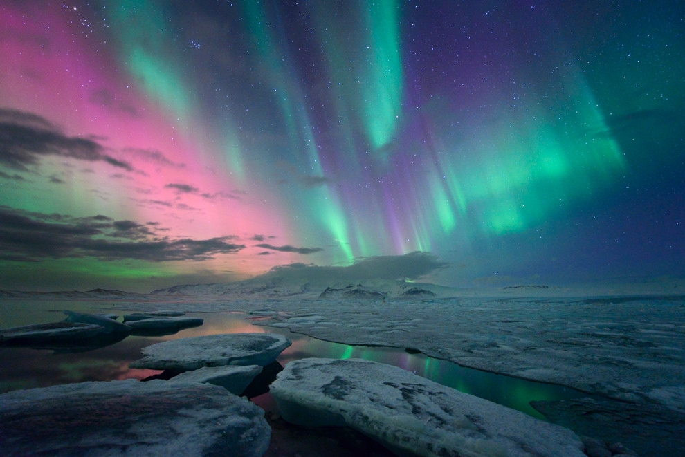 Free Aurora Borealis Wallpaper - Northern Lights Iceland - HD Wallpaper 