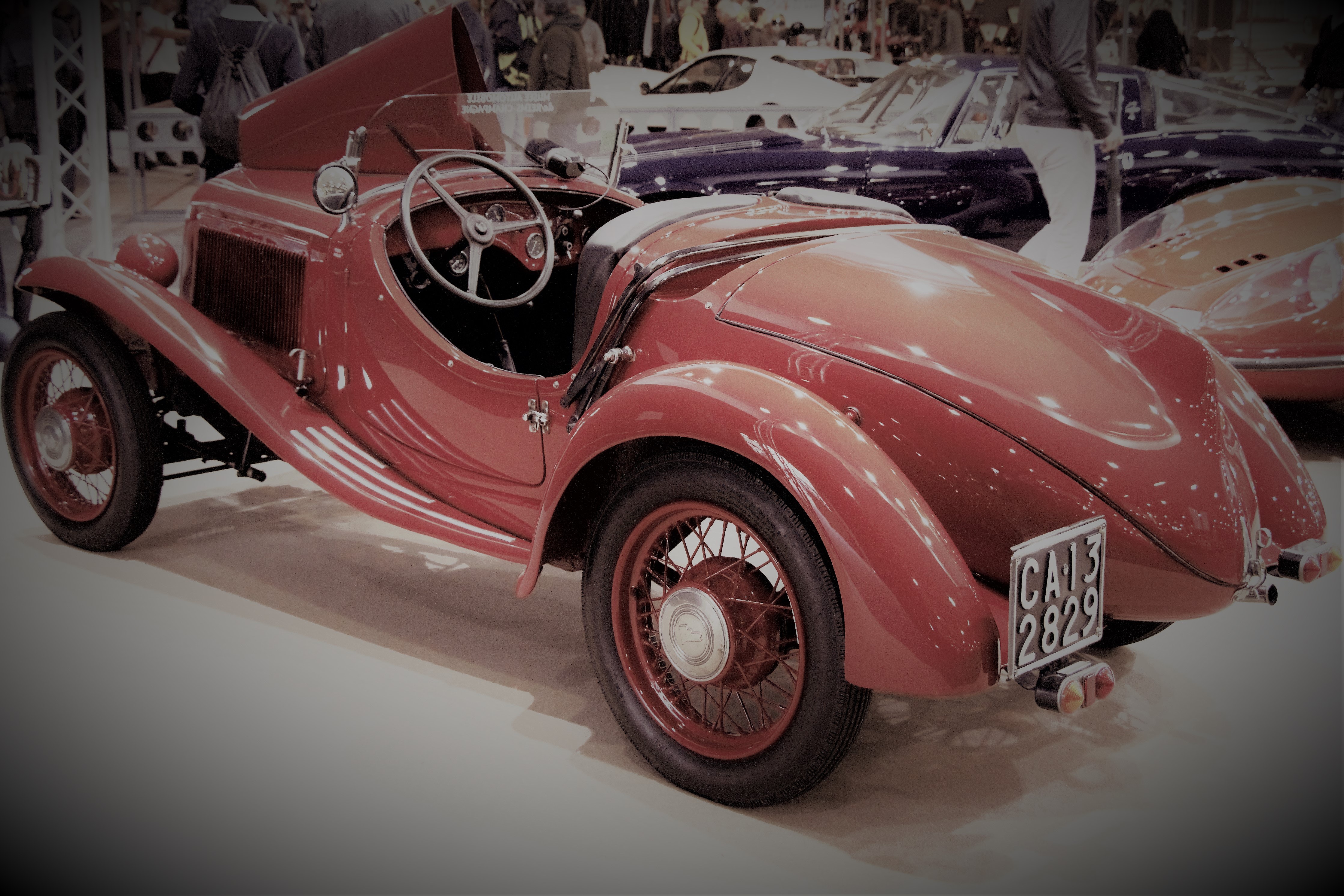 Antique Car - HD Wallpaper 