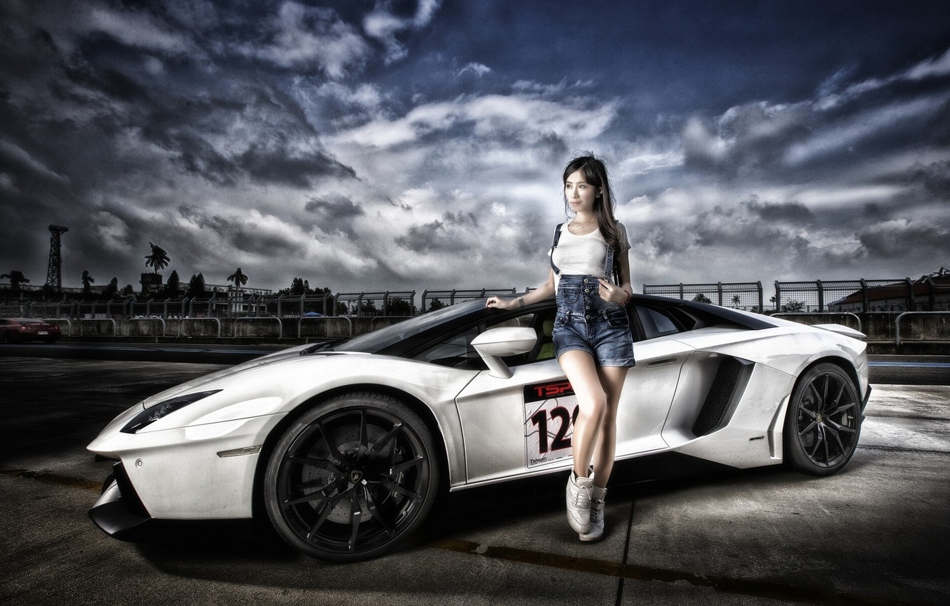 Photo Wallpaper Model, Lamborghini, Supercar, Asian, - Авентадор Вс Девушка - HD Wallpaper 