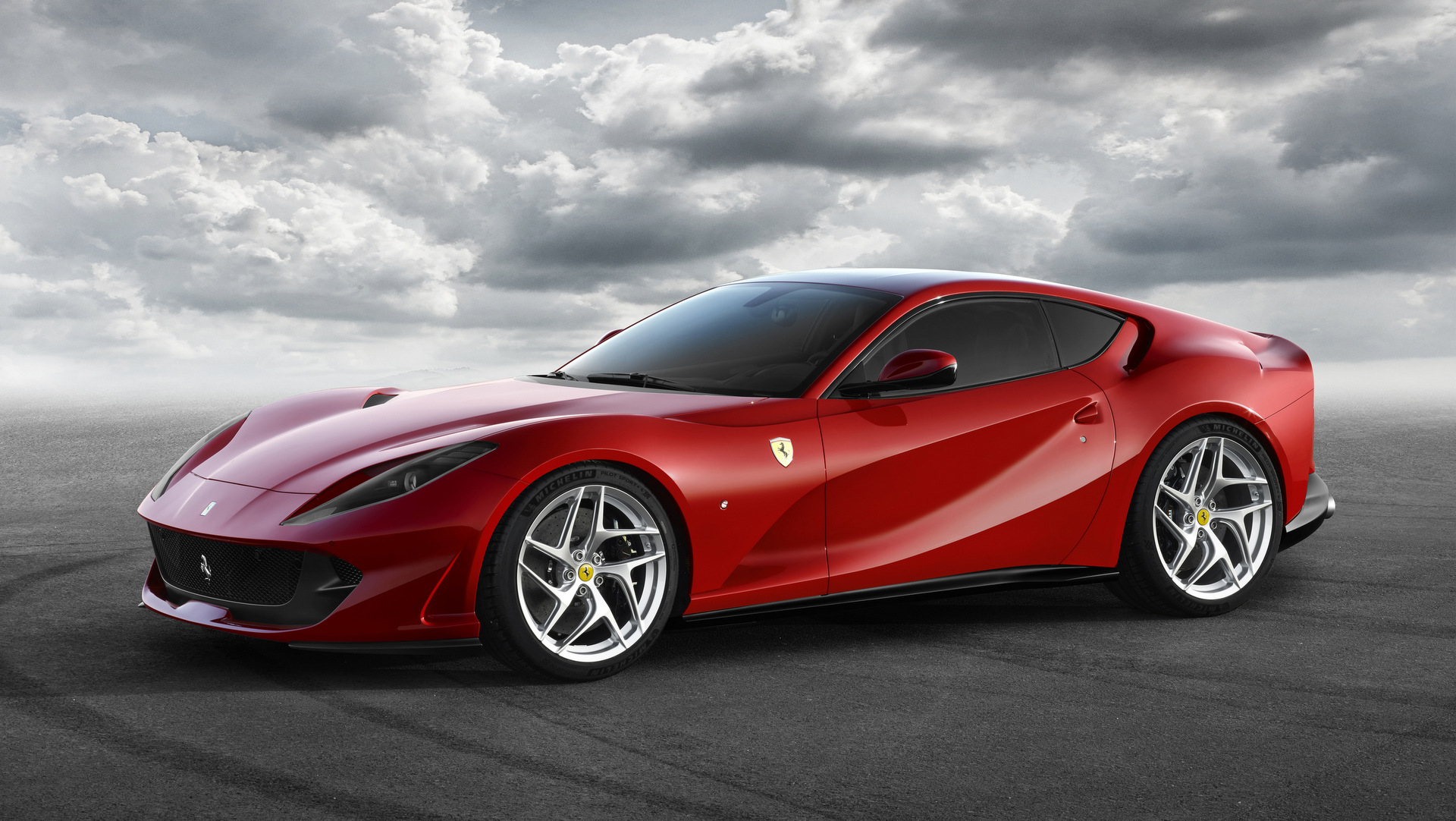 2019 Ferrari 812 Superfast Price - HD Wallpaper 