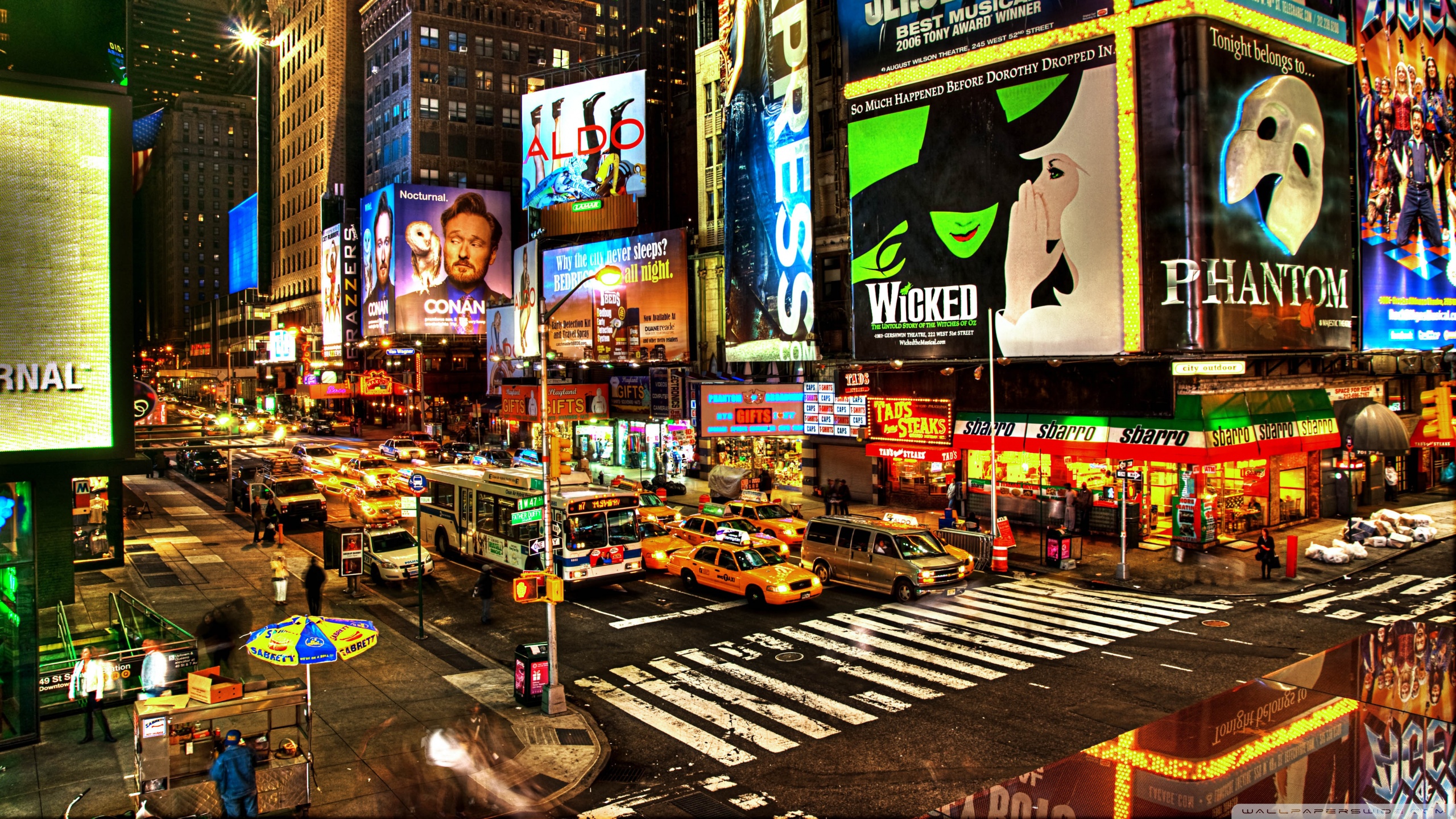 Street Advertising In New York Hd Desktop Wallpaper - New York Street Wallpaper 4k - HD Wallpaper 