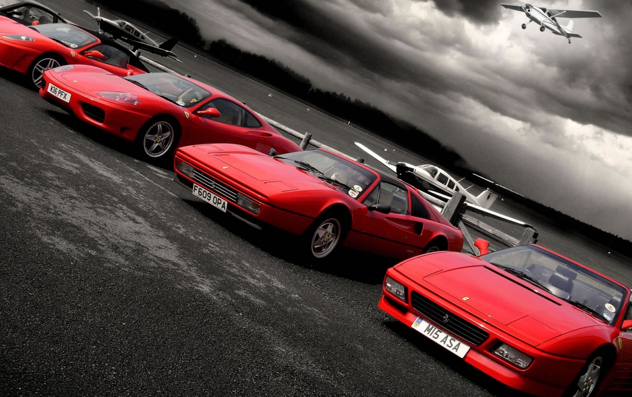 Red Ferrari Cars Wallpapers - Ferrari Cars - HD Wallpaper 